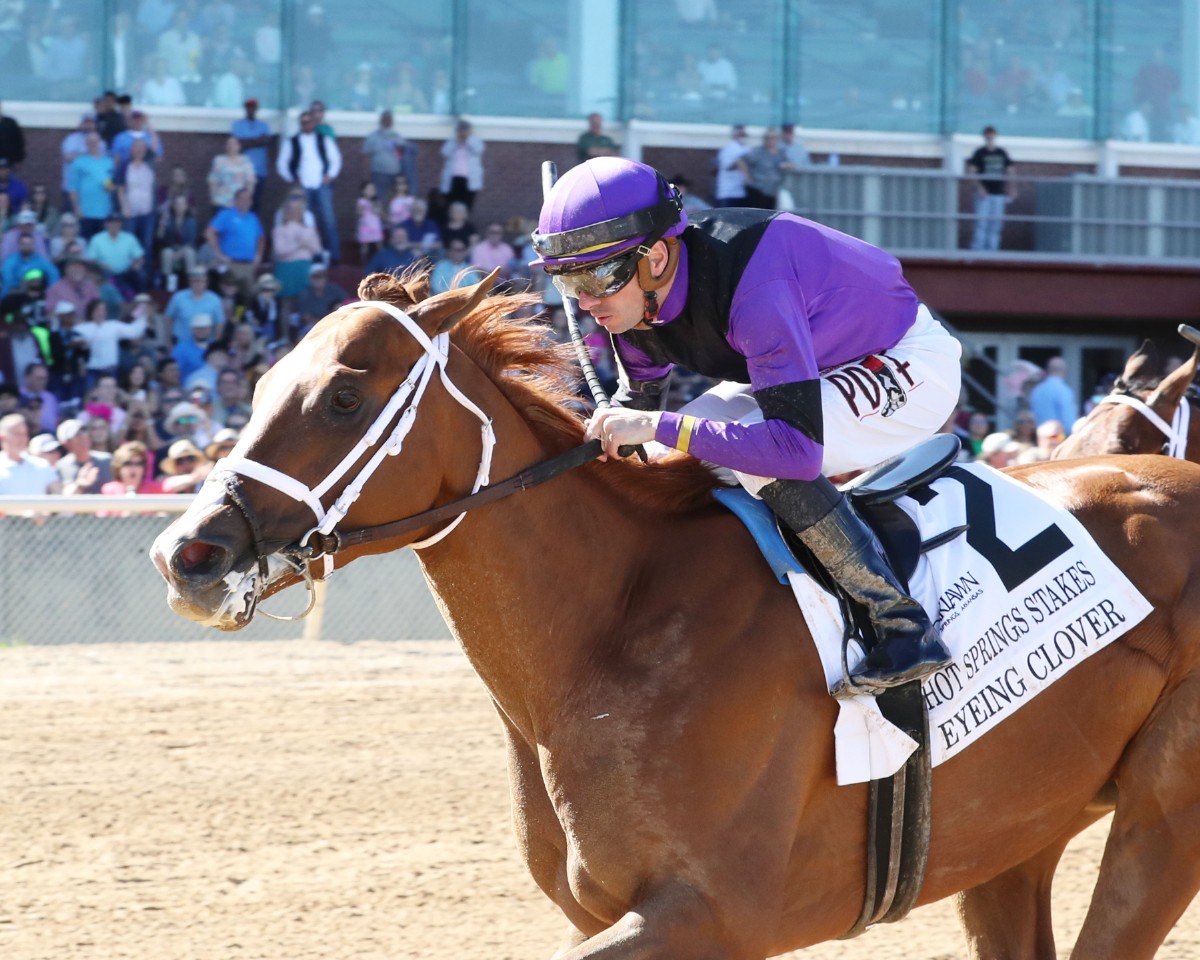EYEING CLOVER RETURNS TO OAKLAWN FOR HOT SPRINGS STAKES WIN