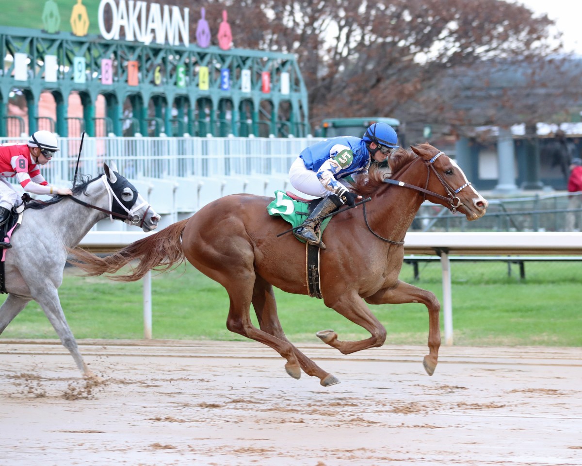 OAKLAWN RINGS IN NEW YEAR WITH 14-HORSE SMARTY JONES