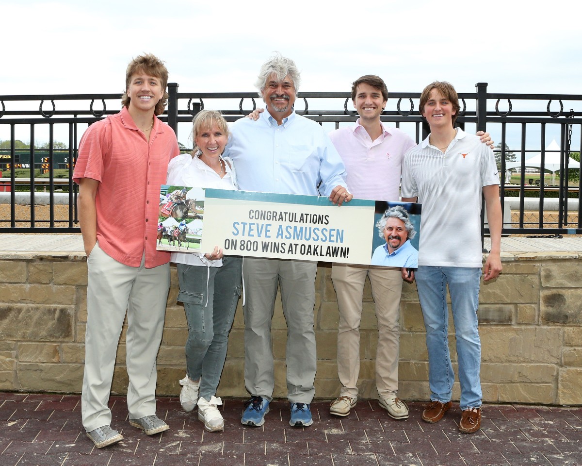 Asmussen Hits 800 Wins at Oaklawn